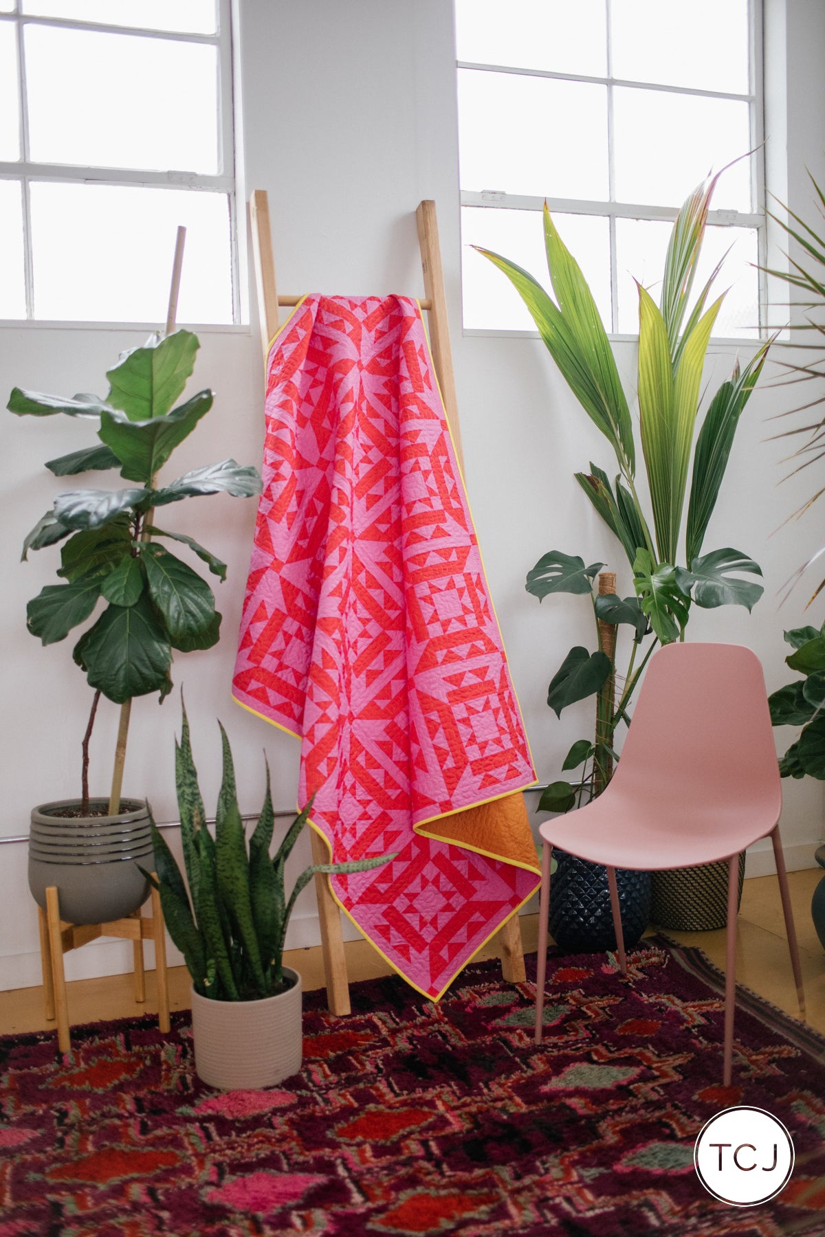 Nova Star Quilt - Kona COTY 2023