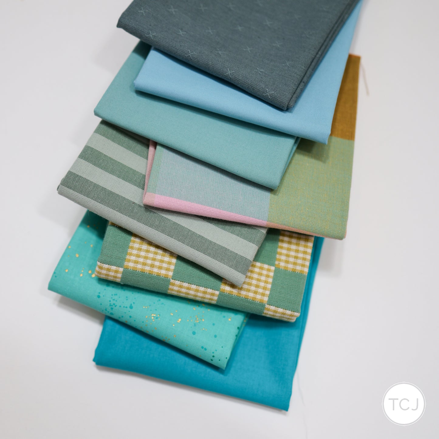 #305 - Fat Quarter - 8 pieces
