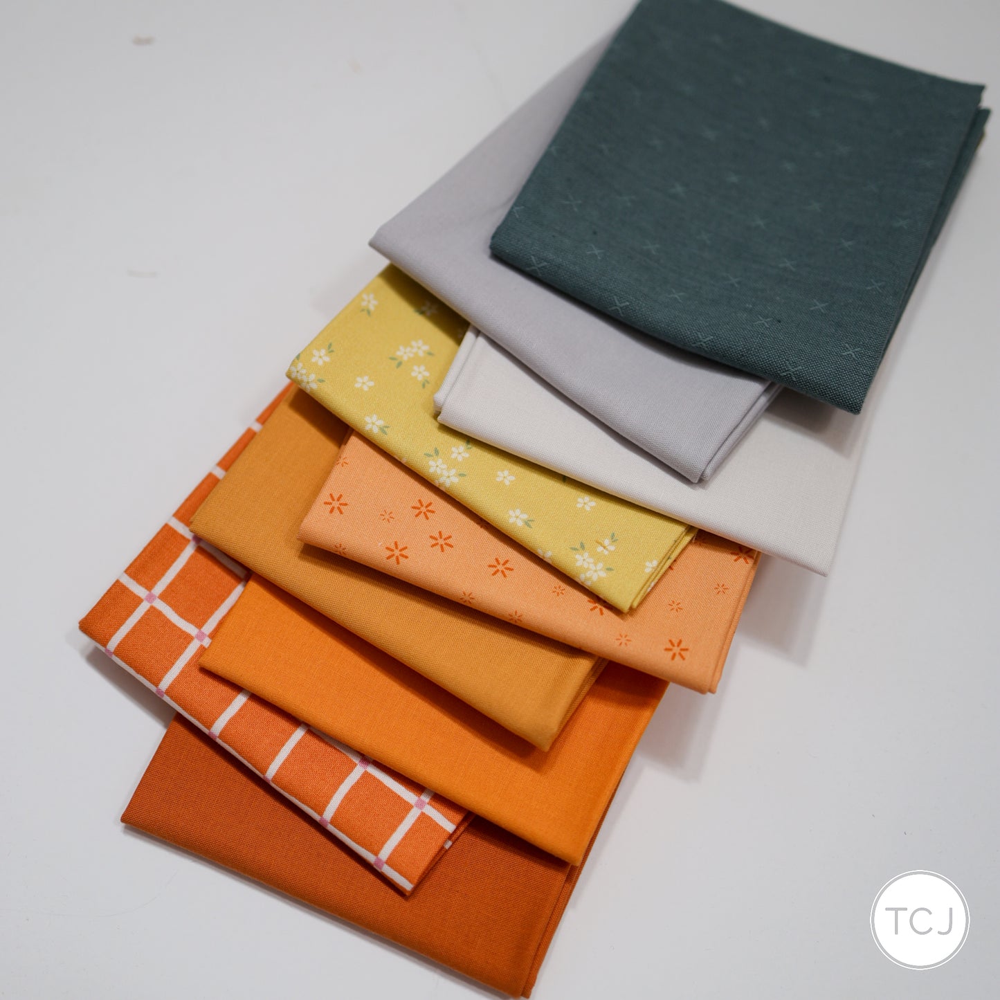 #298 - Fat Quarter - 9 pieces
