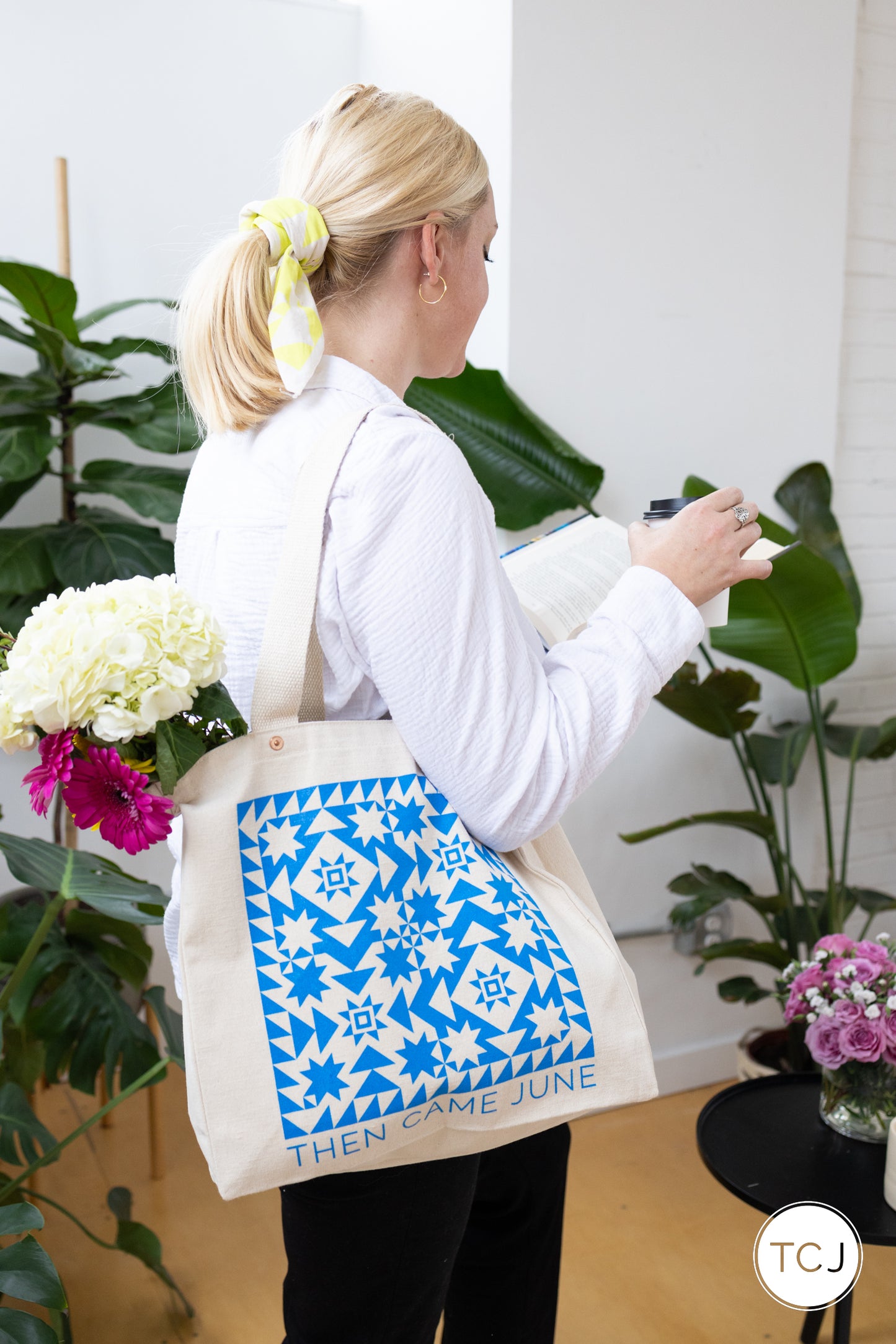 Everett Star Tote Bag