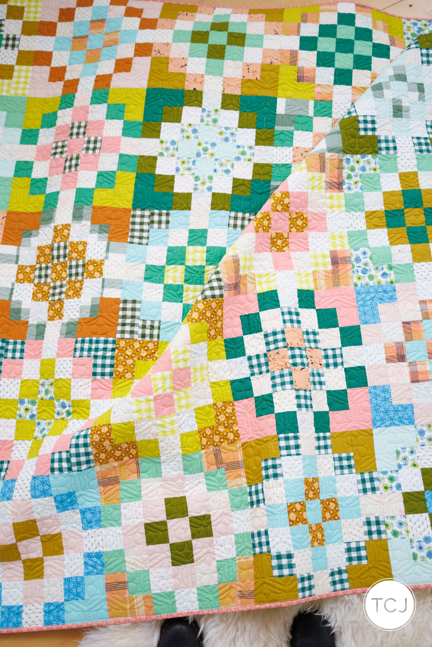 Checkered Garden Quilt - Flower Power