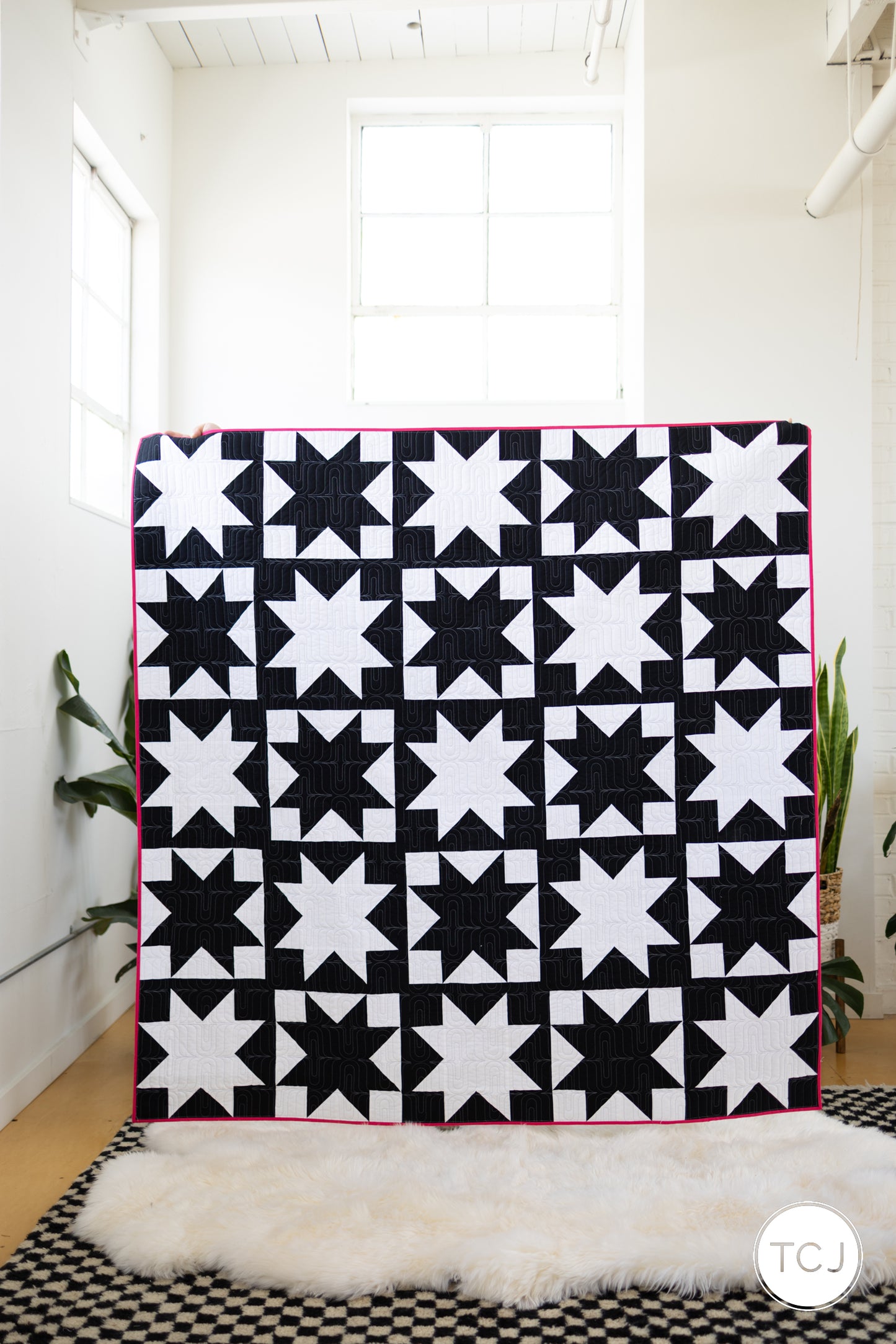 Star Adventure Quilt Kit - Black + White
