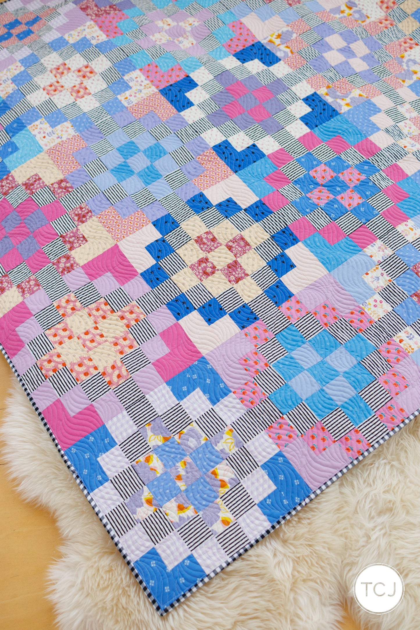 Checkered Garden Quilt - Concord